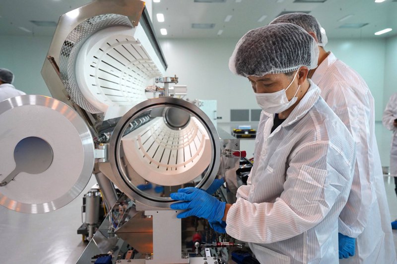 有机合成材料是指通过有机化学反应合成的高分子化合物，广泛应用于各个领域。这类材料因其独特的性能，在精细化学品和新材料研发中占据了重要地位。